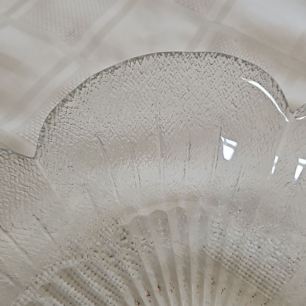 Clear Glass Fruit Bowl 10"-10" - Picture 15 of 16